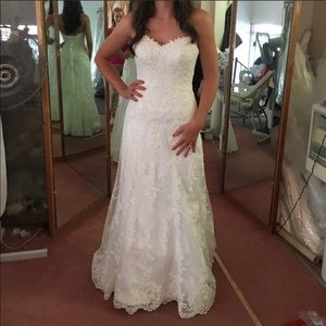 Maggie Sottero Wedding Dress
